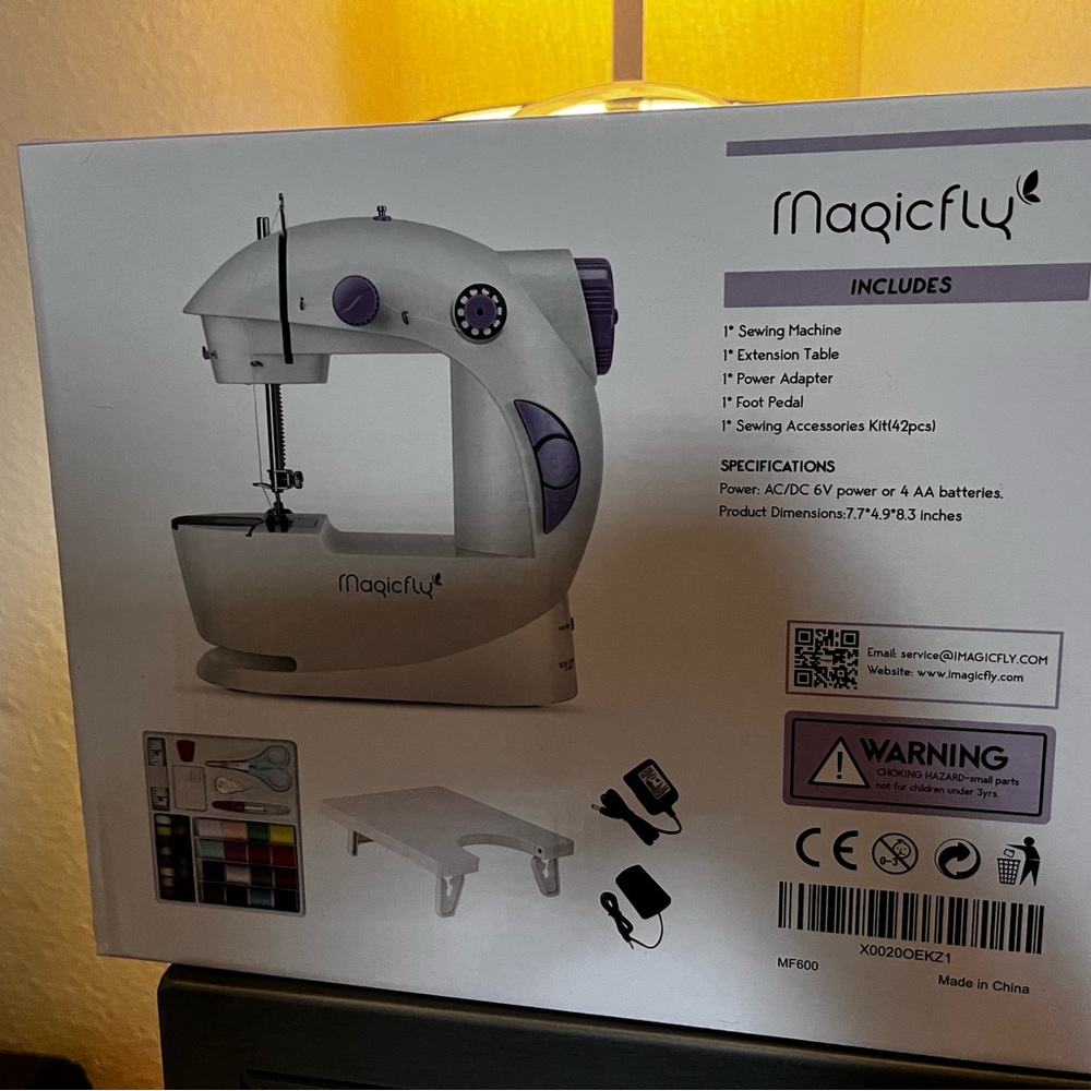 Mini sewing machine brand new never used